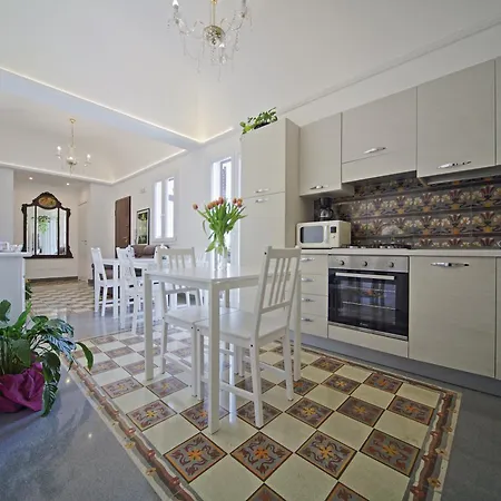 Apartment Palazzo Torre Palermo